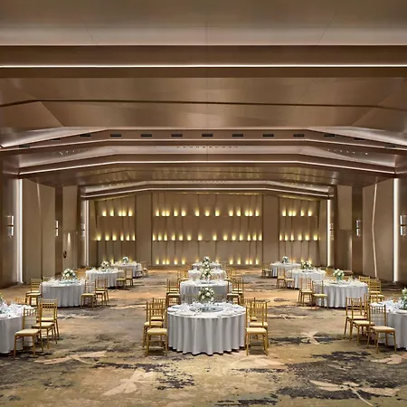 Pullman Danang Beach Resort-2